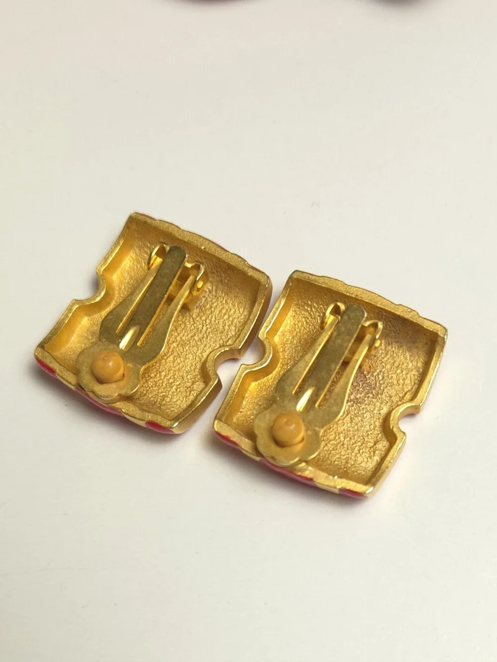 Vintage Bright Red & Brushed Gold Geometric Design Earrings Clip on Heavy